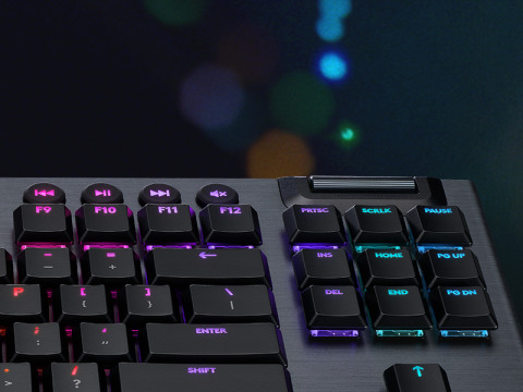 Logitech G915 Tenkeyless LIGHTSPEED Wireless RGB Mechanical - Clicky Switch