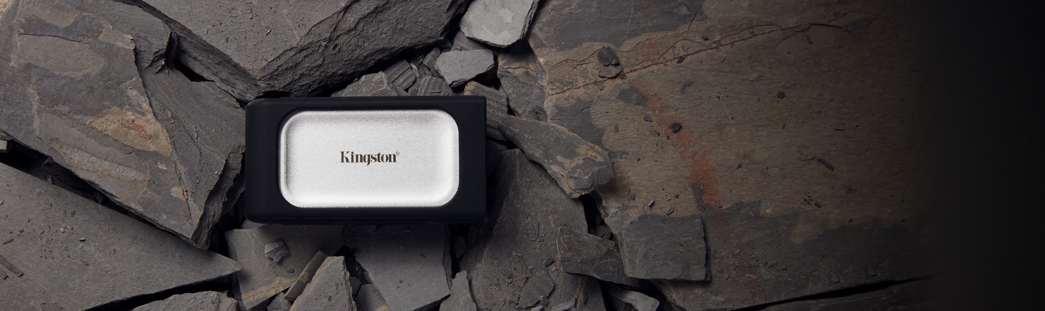 Kingston XS2000 500GB High Performance Pocket-Sized External SSD USB C