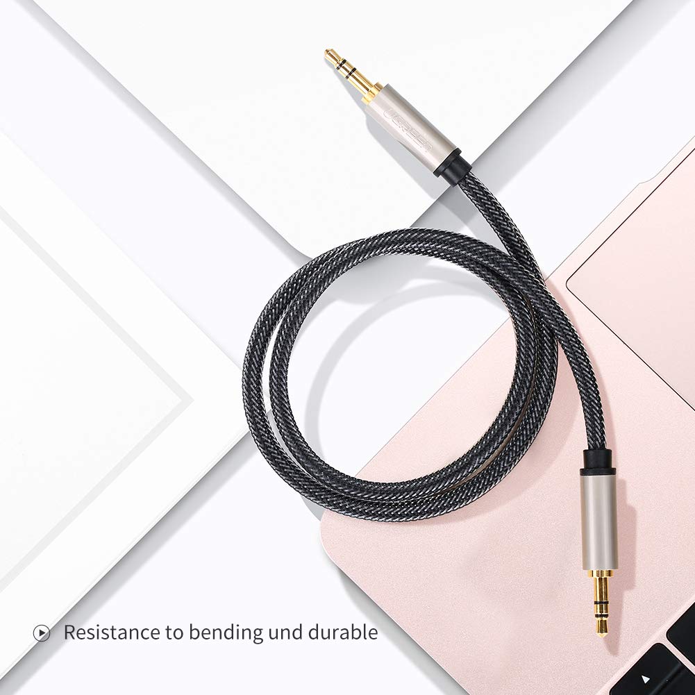 UGREEN AV125 3.5mm Audio Cable Male to Male Aux Cord -3M