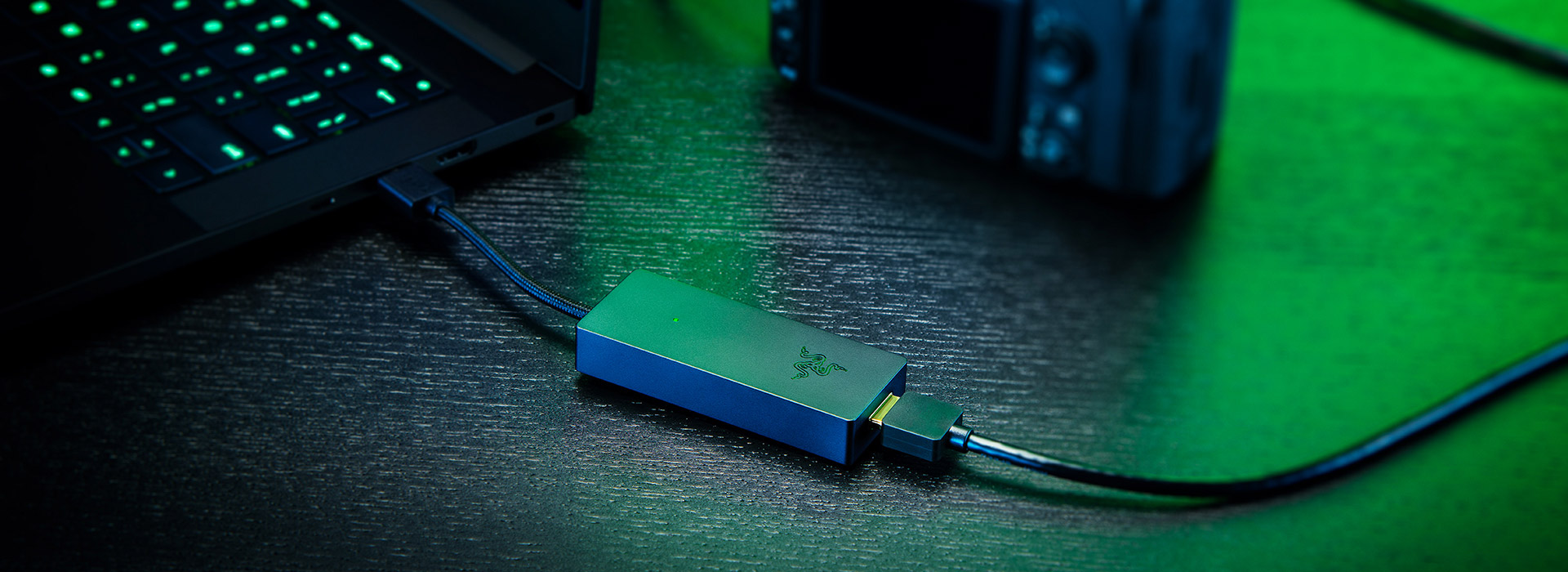 Razer Ripsaw X USB Capture Card 4K 30FPS OBS & Streamlabs For Streaming Gaming Video Conference HDMI 2.0 & USB 3.0