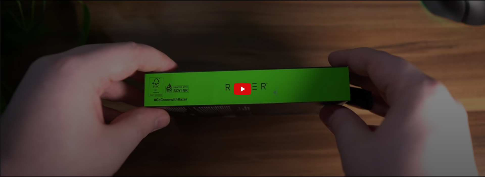 Razer Ripsaw X USB Capture Card 4K 30FPS OBS & Streamlabs For Streaming Gaming Video Conference HDMI 2.0 & USB 3.0