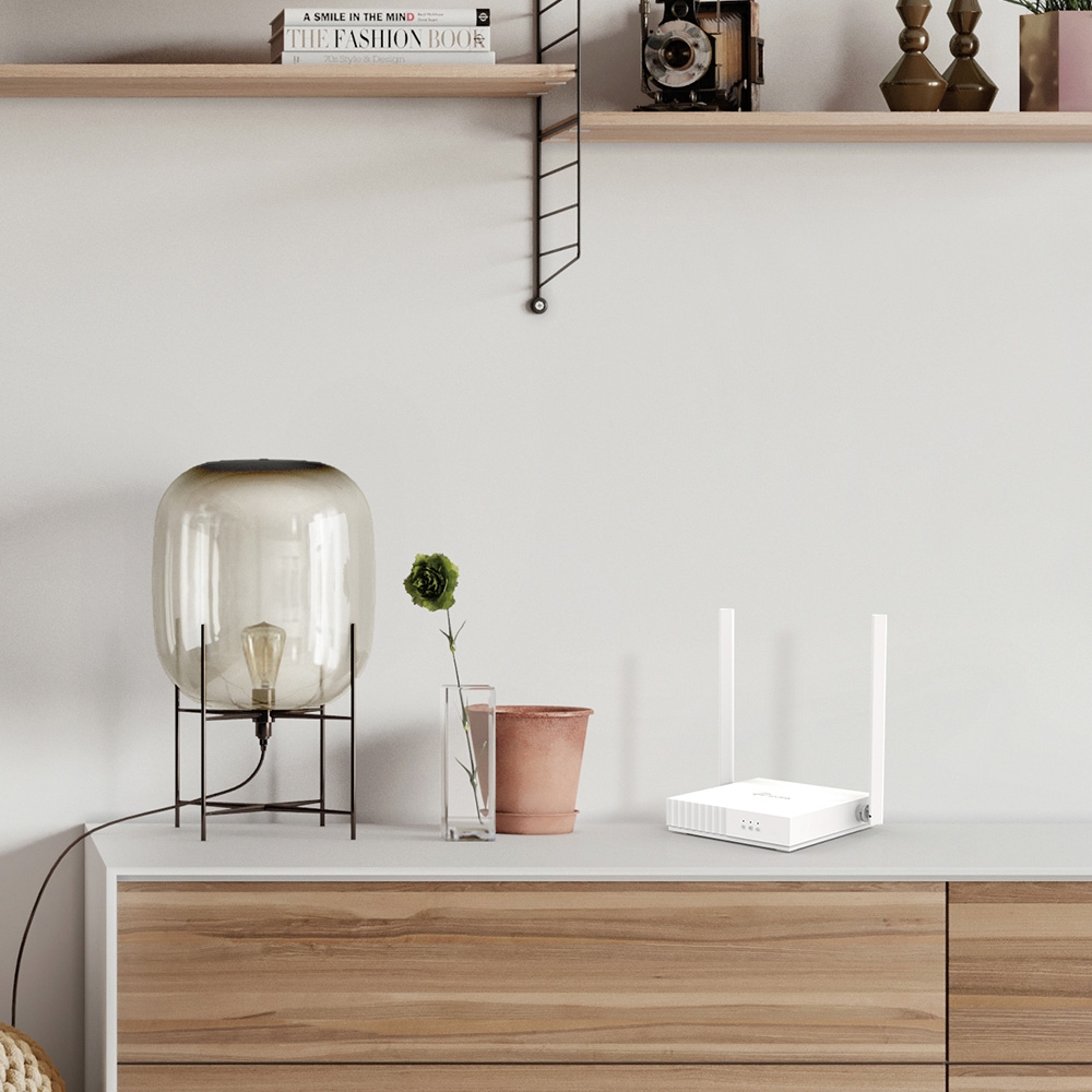 TP-Link 300 Mbps Multi-Mode Wi-Fi Router TL-WR820N-VER2
