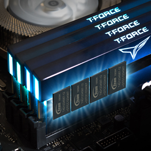 TEAMGROUP T-Force Xtreem  RGB 32GB 2x16 3200MHZ DDR4 GAMING MEMORY