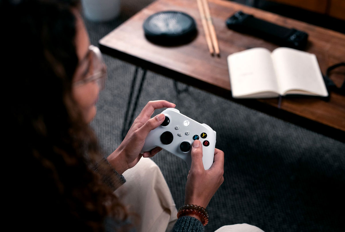 XBOX WIRELESS CONTROLLER ROBOT WHITE ( SERIES )