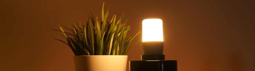 PORODO SMART LED BULB BRITE 16 MILLION COLOURS WORKS WITH GOOGLE AND ALEXA