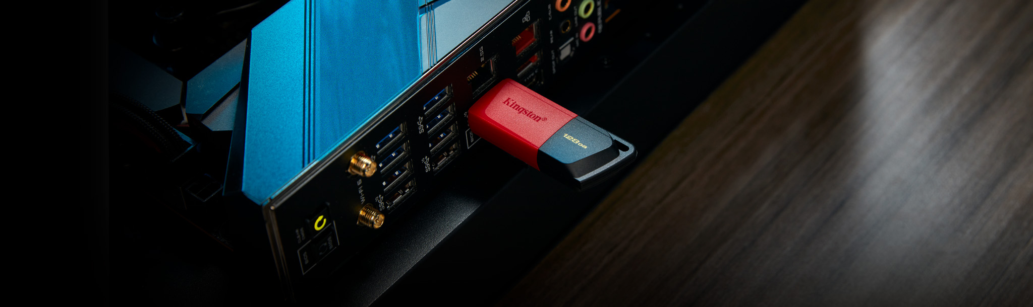 Kingston DataTraveler Exodia M 128GB USB 3.2 Flash Drive - Red / Black