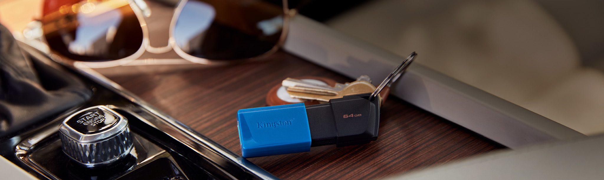 Kingston DataTraveler Exodia M 128GB USB 3.2 Flash Drive - Red / Black