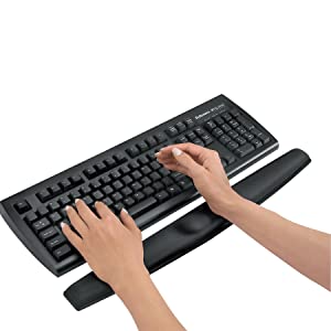 Fellowes Memory Foam Keyboard Wrist Rest H x W x D (0.94 x 19.31 x 2.31) - Black