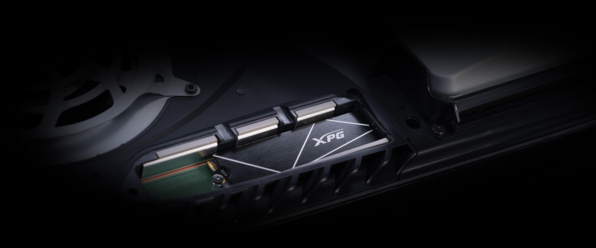 XPG Gammix 70S 1T PCIe 3D NAND PCIe Gen4x4 M.2 2280 NVMe 1.3 R/W up to 2100/1500MB/s SSD (AGAMMIXS70B-1T-C)