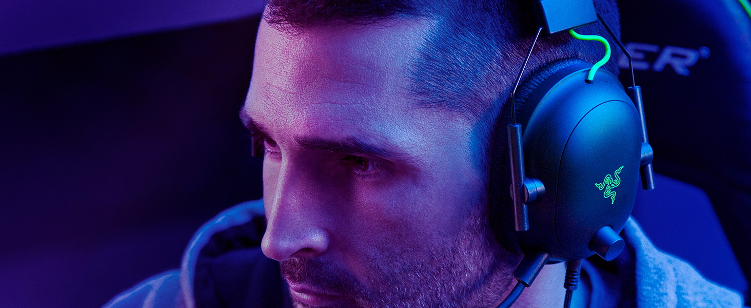 Razer Blackshark V2 Gaming Headset + USB Sound Card