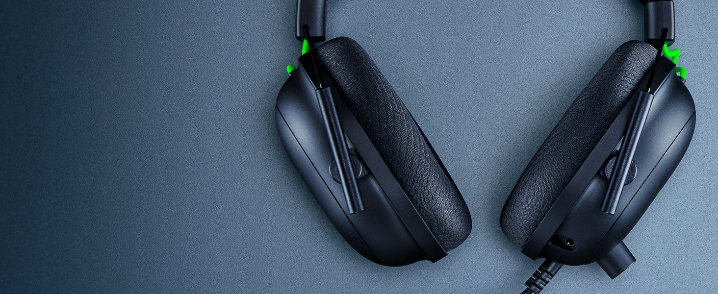Razer Blackshark V2 Gaming Headset + USB Sound Card