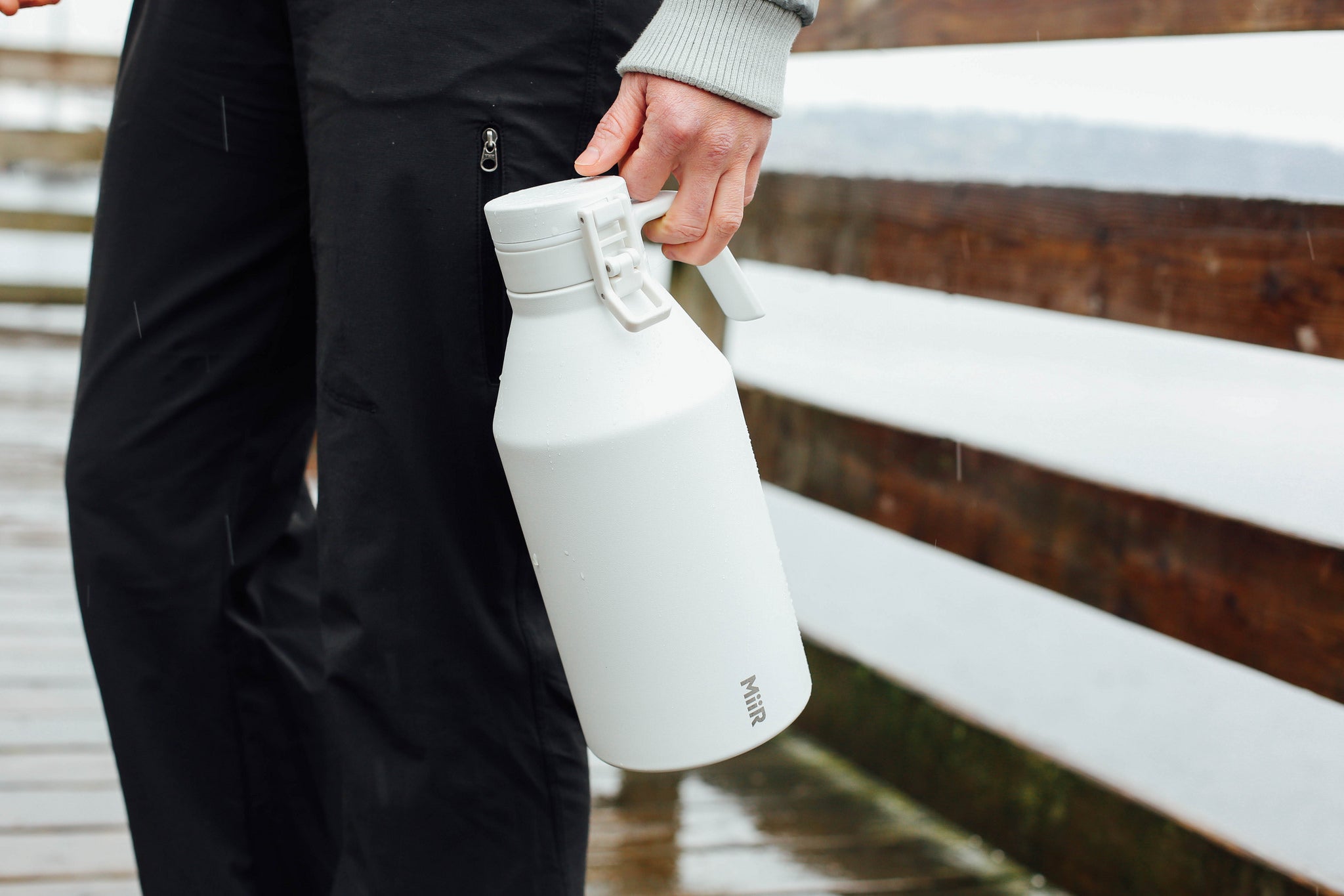 MiiR 64oz Growler White