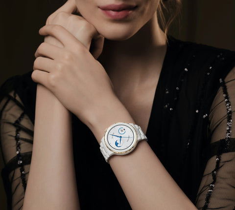 Huawei Watch GT 3 Pro 43mm Gold Bezel White Ceramic Case