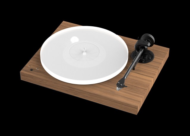 Pro-Ject: X1 Walnut Pick It S2 MM