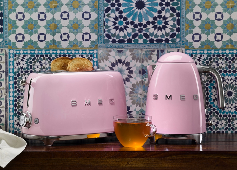 Smeg Kettles 50s Style - 1.7lt 7 cups - Pink