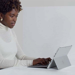 Microsoft Surface Pro 8 (Latest Model) 11Gen Intel Core i7 2-in-1 Touch 2K 120Hz Display - Graphite